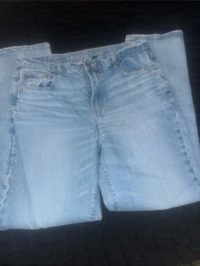 American Eagle women lt. Blue super high-rise ankle, straight Jeans sz 10 L EUC